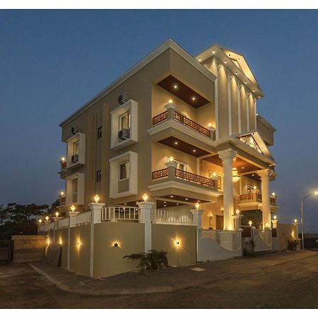 Mountain Glory 8Bhk By Tensorstays, Pool & Theater Igatpuri Ngoại thất bức ảnh