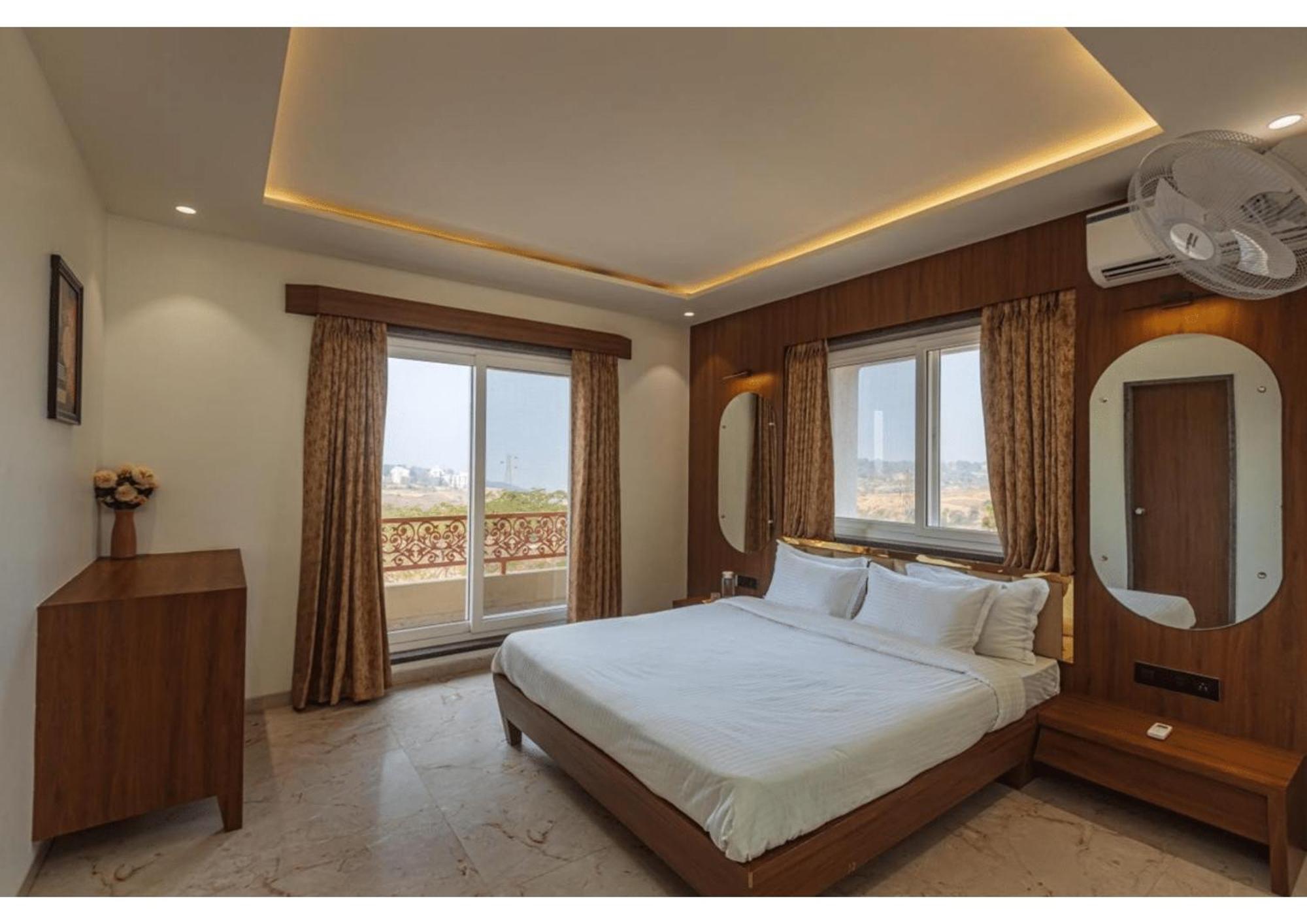 Mountain Glory 8Bhk By Tensorstays, Pool & Theater Igatpuri Ngoại thất bức ảnh