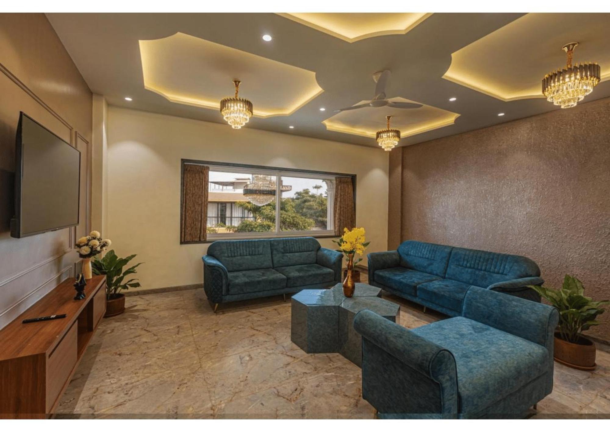 Mountain Glory 8Bhk By Tensorstays, Pool & Theater Igatpuri Ngoại thất bức ảnh